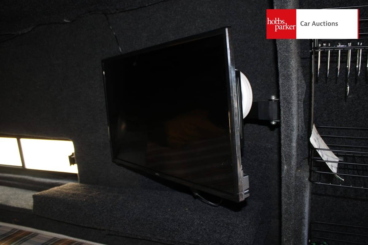 VOLKSWAGEN CRAFTER CR35 109 LWB image 17